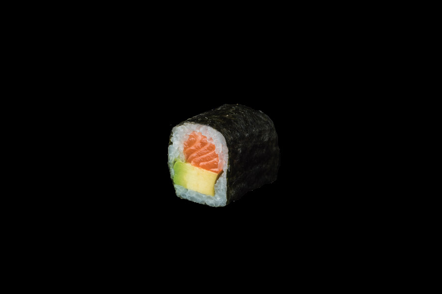 SALMON AVOCADO MAKI